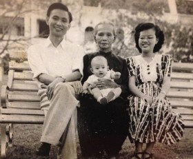 Anna w baby Helen, husband and MIL,